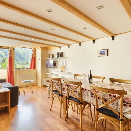 Grand Roc - Campanules 311 - Happy * Chamonix