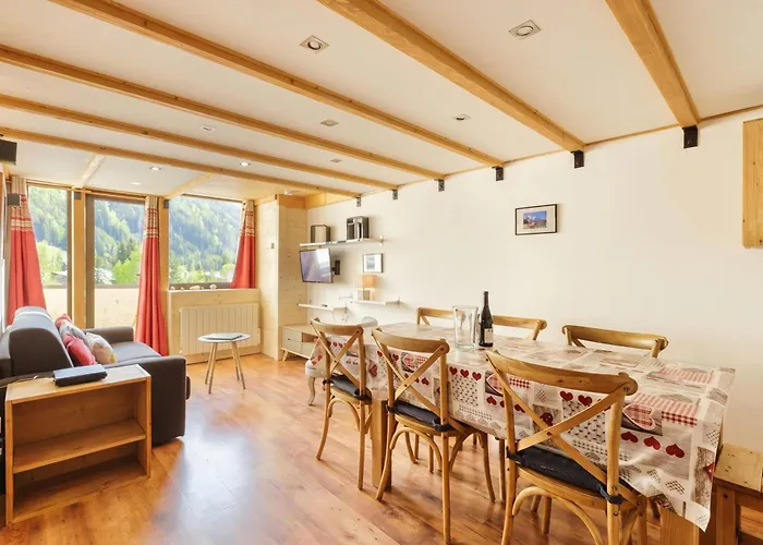 Grand Roc - Campanules 311 - Happy * Chamonix